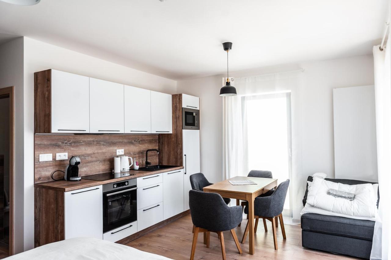 Apartmany Besen Bešeňová Eksteriør billede