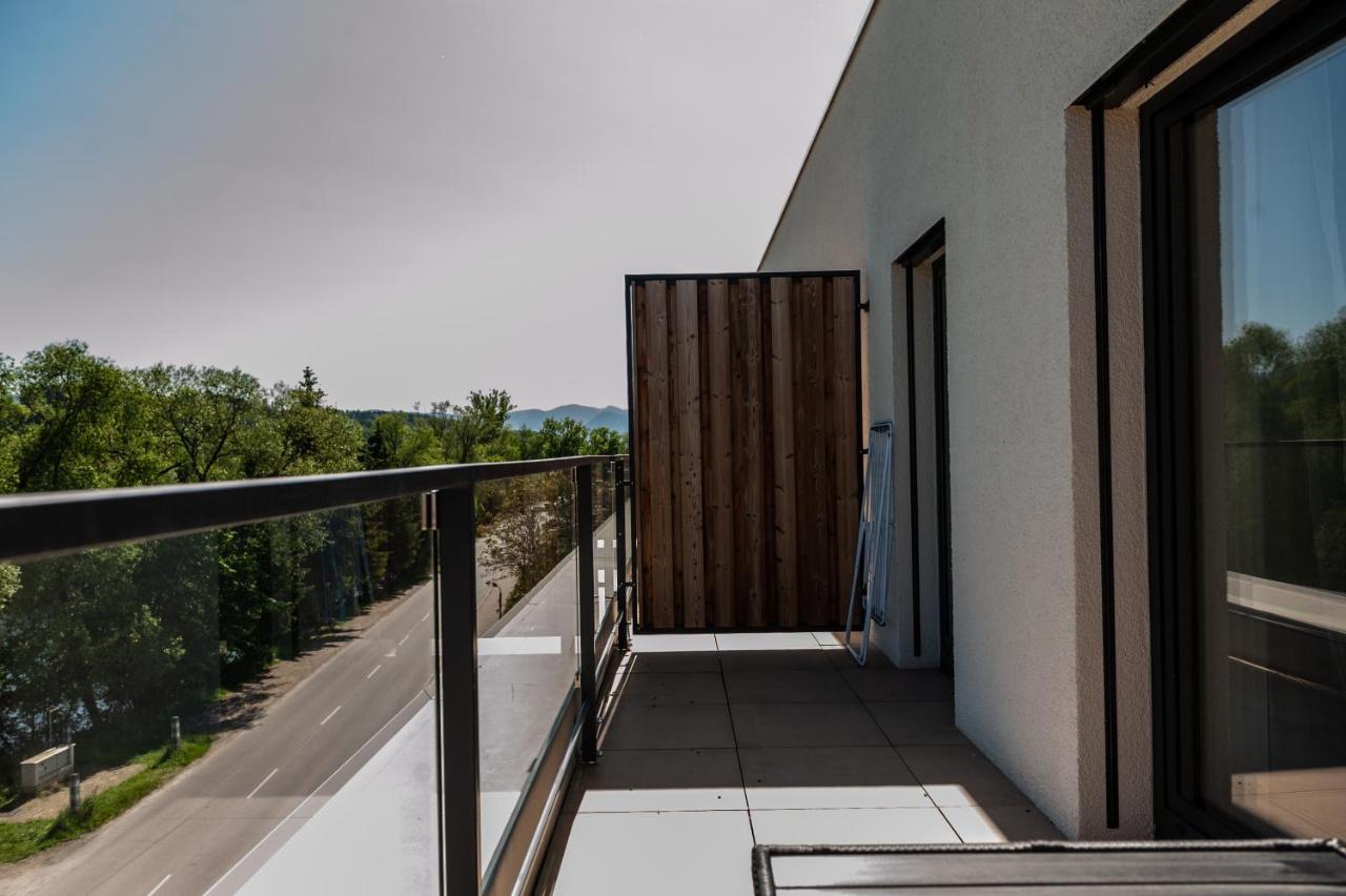 Apartmany Besen Bešeňová Eksteriør billede