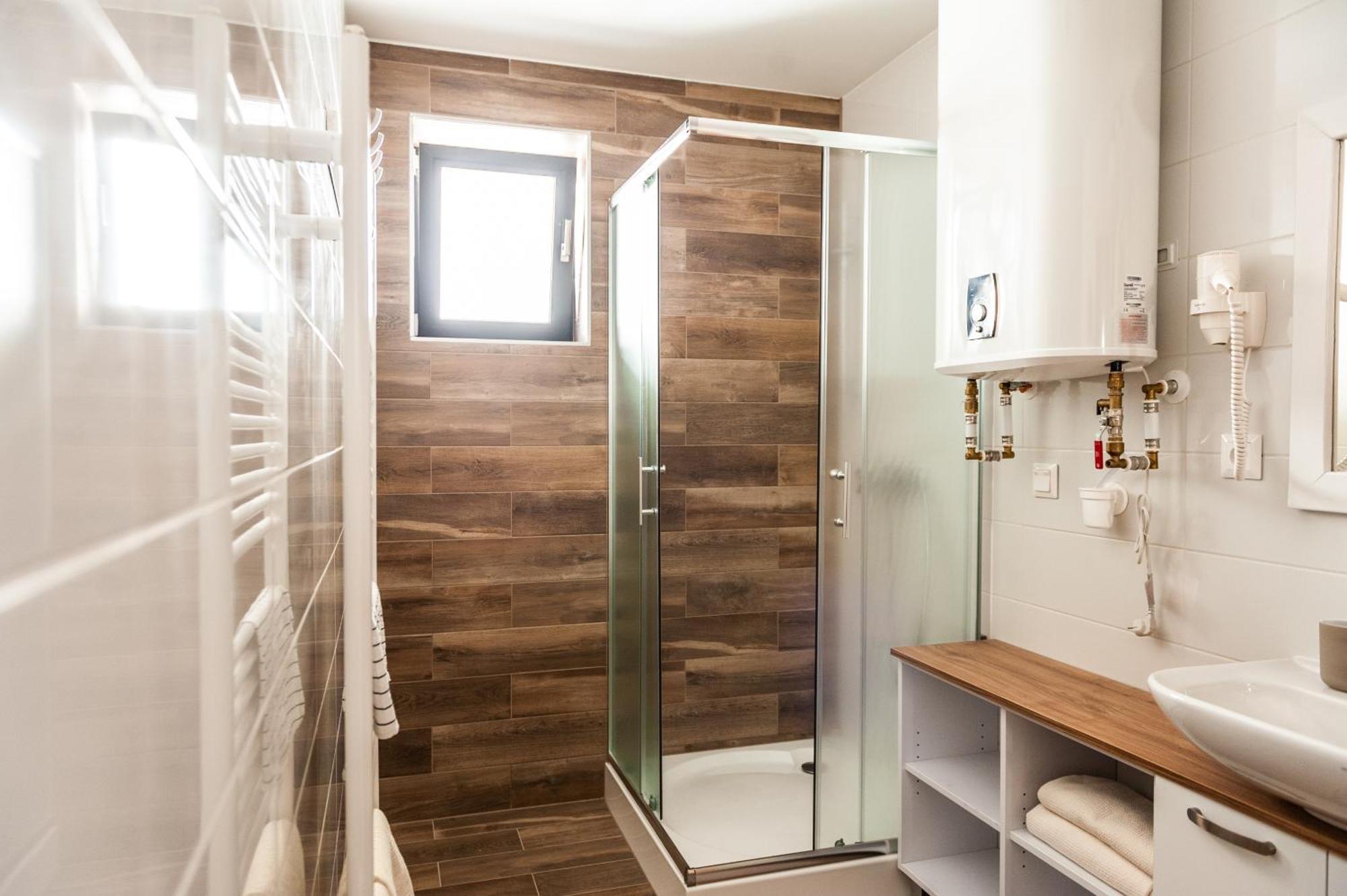 Apartmany Besen Bešeňová Eksteriør billede