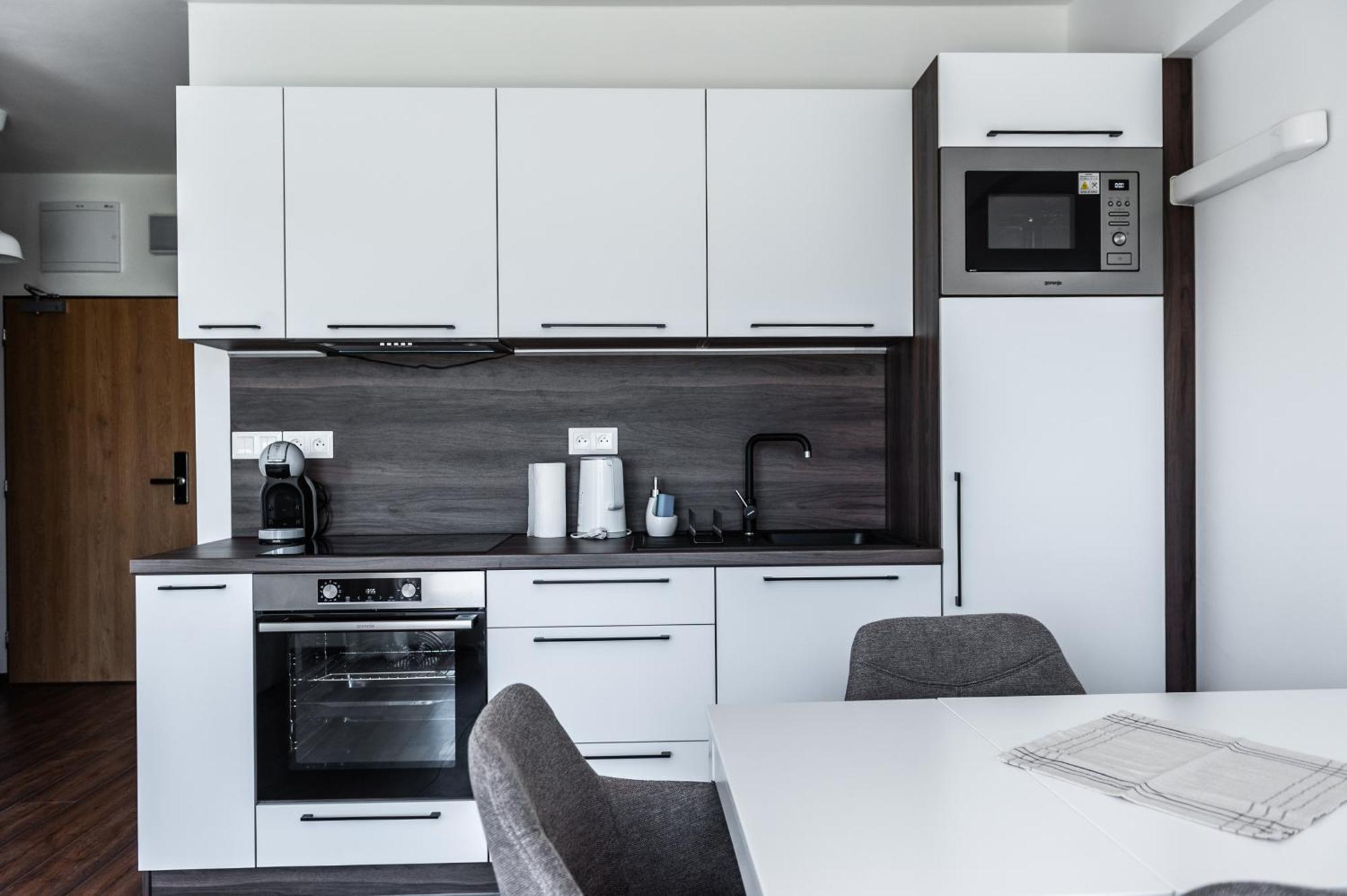 Apartmany Besen Bešeňová Eksteriør billede