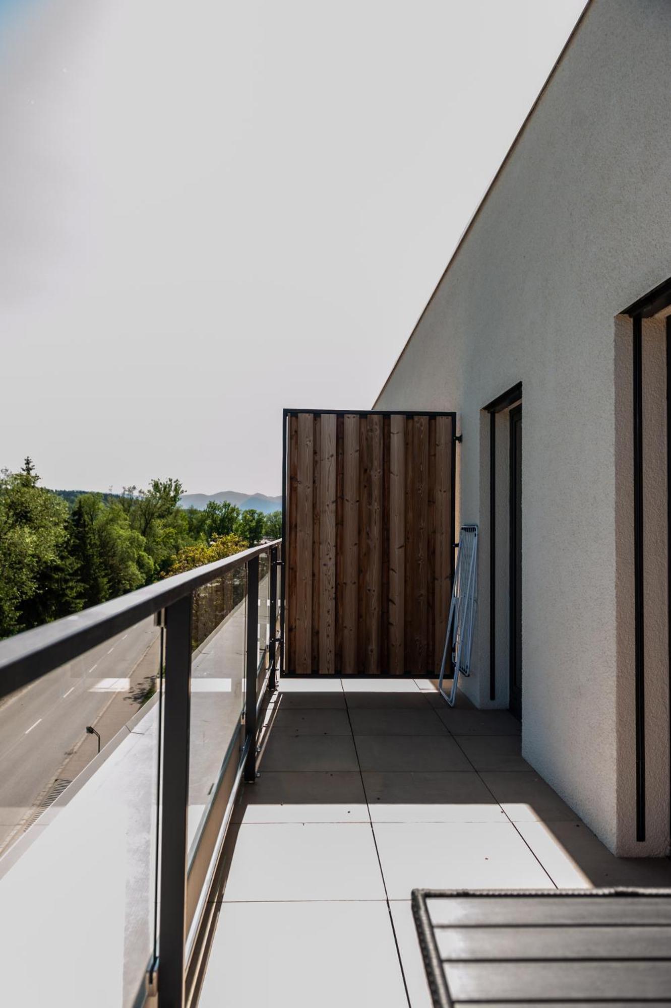 Apartmany Besen Bešeňová Eksteriør billede