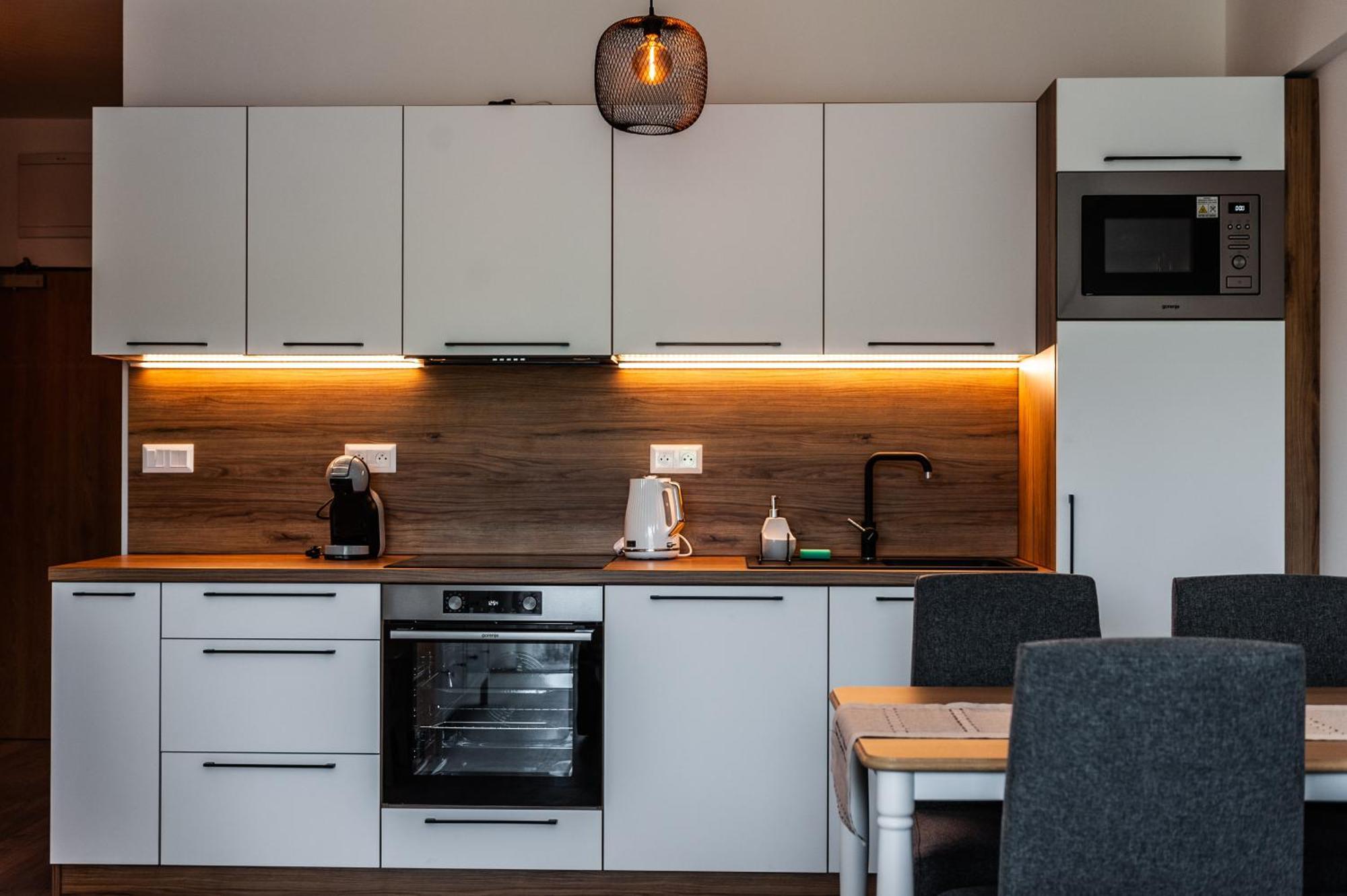 Apartmany Besen Bešeňová Eksteriør billede