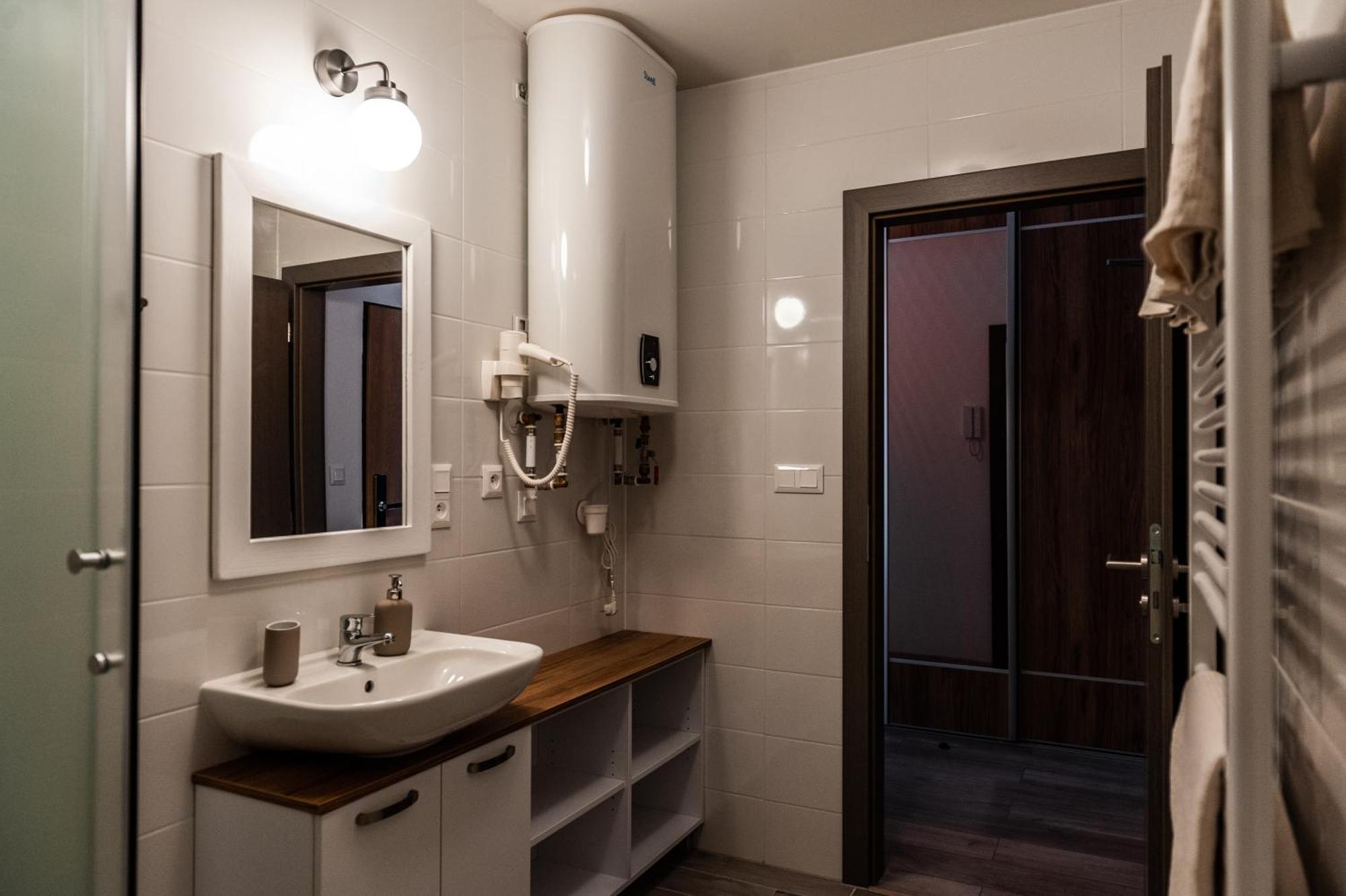 Apartmany Besen Bešeňová Eksteriør billede